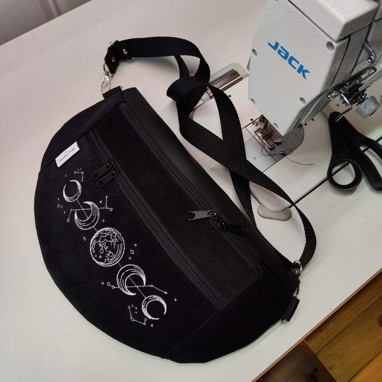 NERKA PÓŁKSIĘŻYC GIGANT FAZY KSIĘŻYCA 0