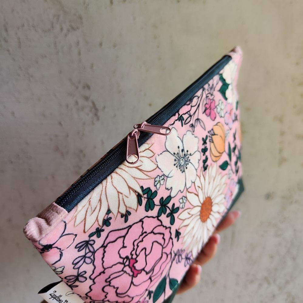 KOSMETYCZKA KWIATY 2