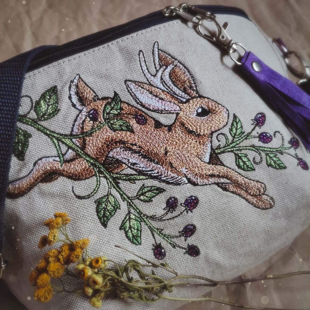 NERKA XXL ZAJĄC W JEŻYNACH 0