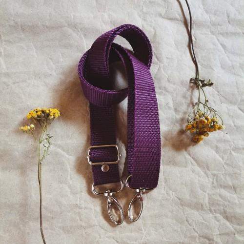 PASEK DO NERKI ŚLIWKOWY 0