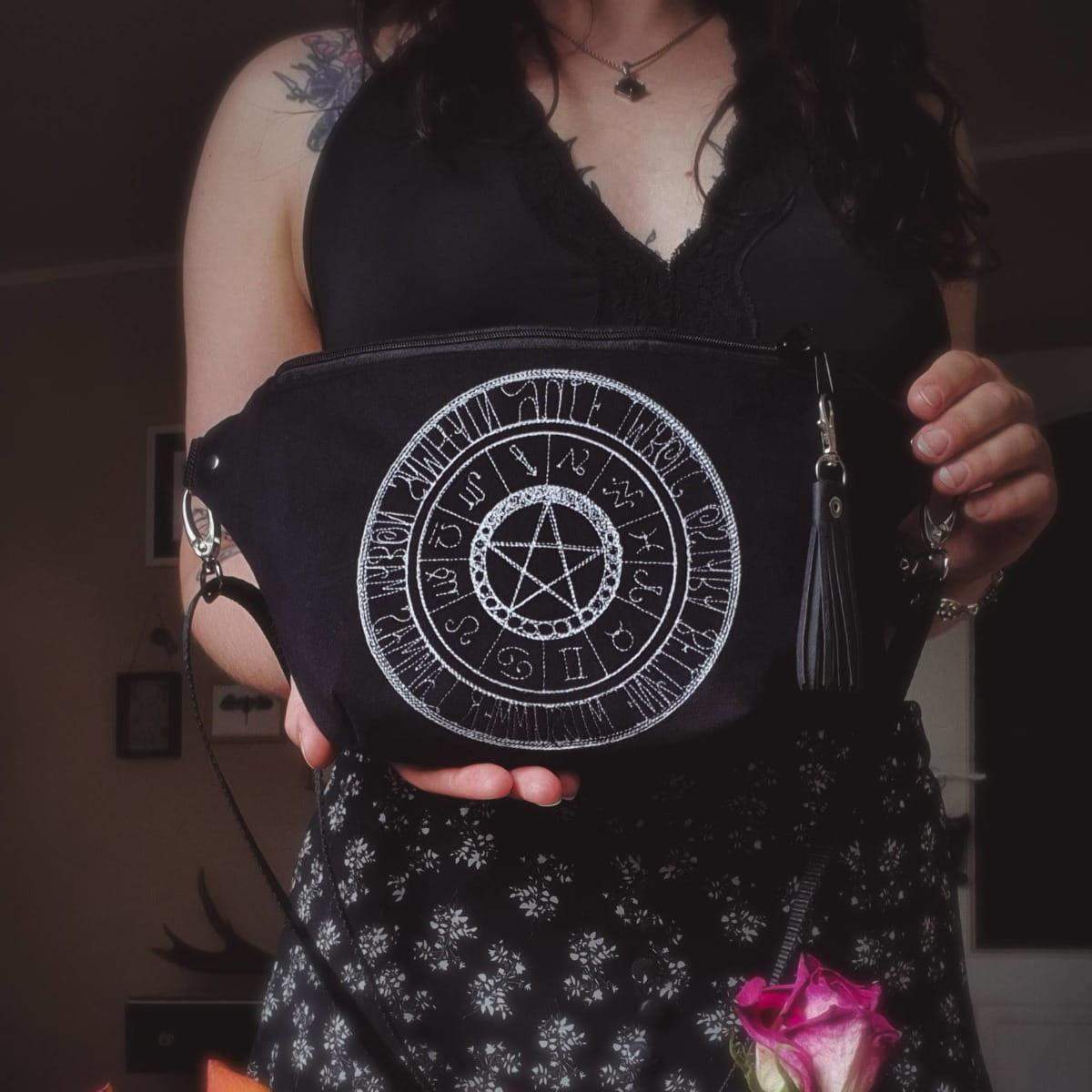 NERKA XXL KALENDARZ WICCAŃSKI 0