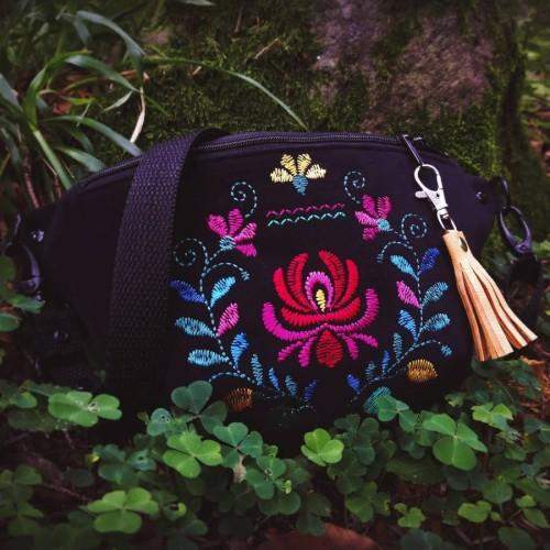 NERKA MINI FOLKOWA 0