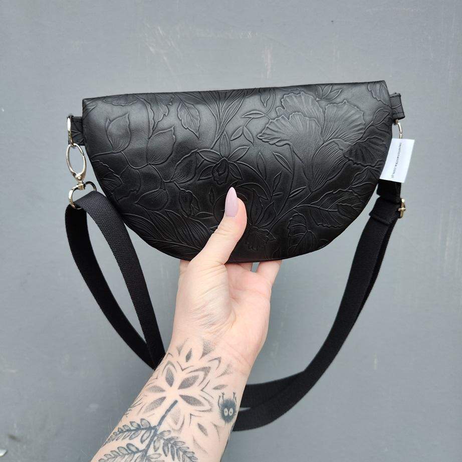 NERECZKA PÓŁKSIĘŻYC TŁOCZONA 1