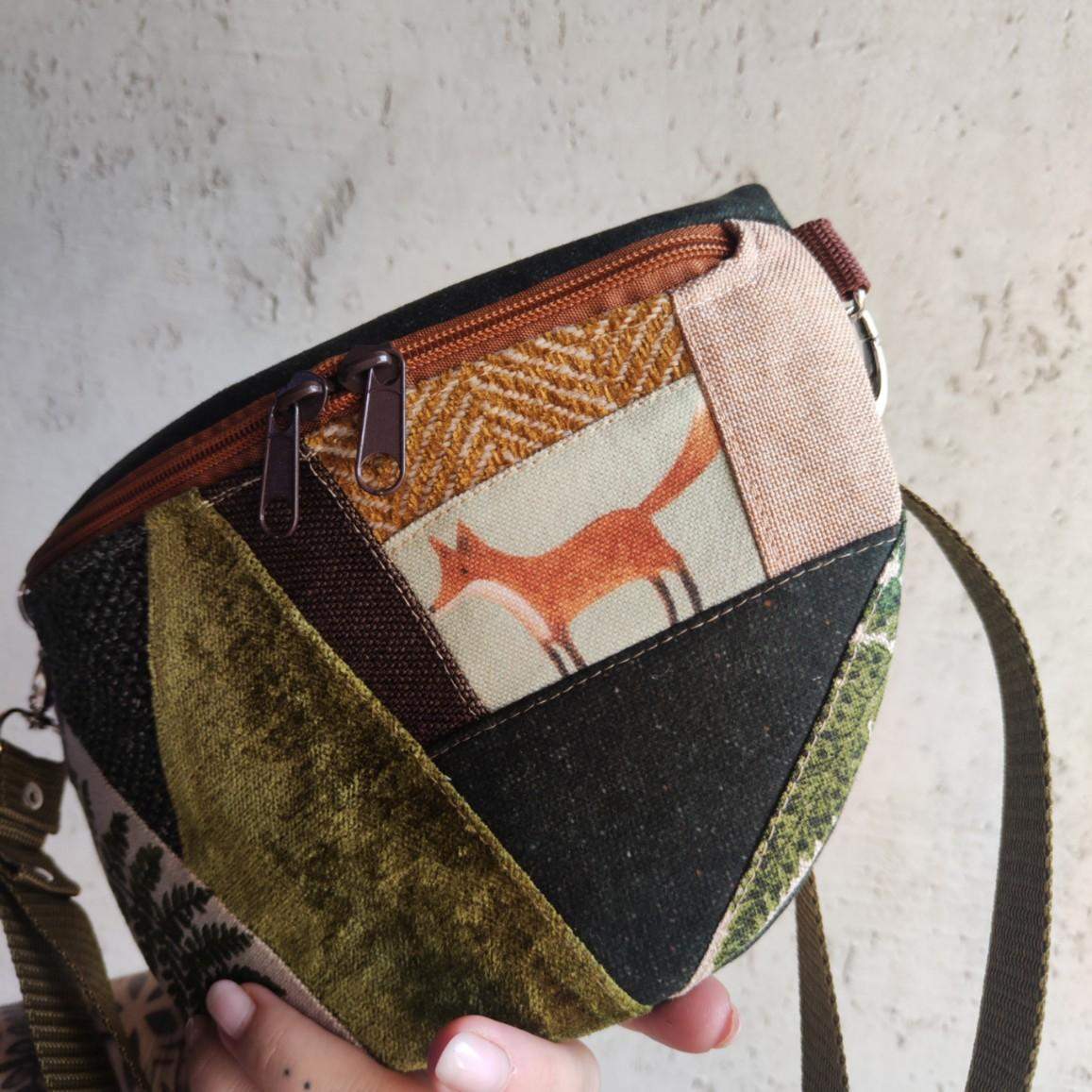 NERKA PÓŁKSIĘŻYC LIŚĆ PAPROCI LISEK 1