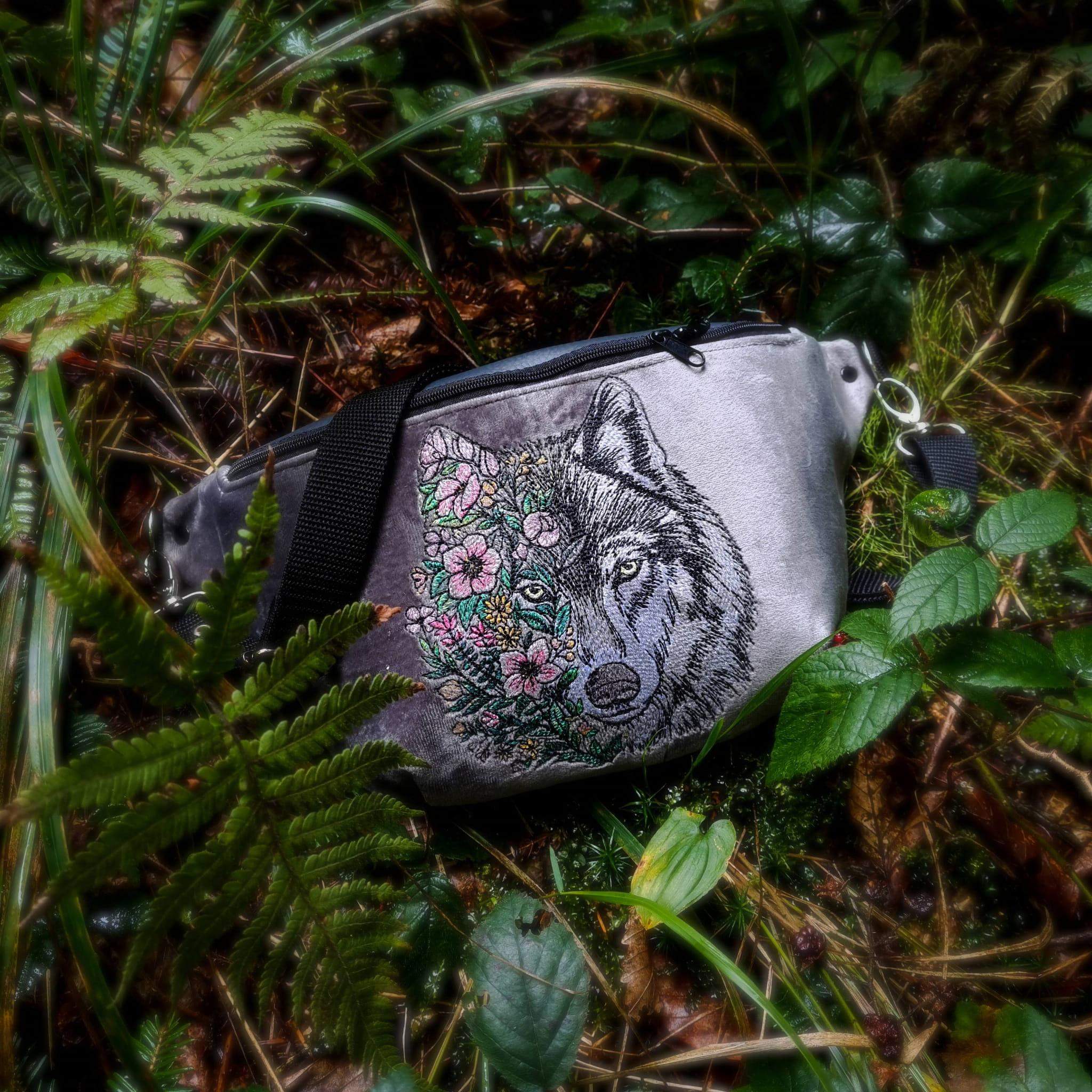 NERKA XXL KWIATOWY WILK 0