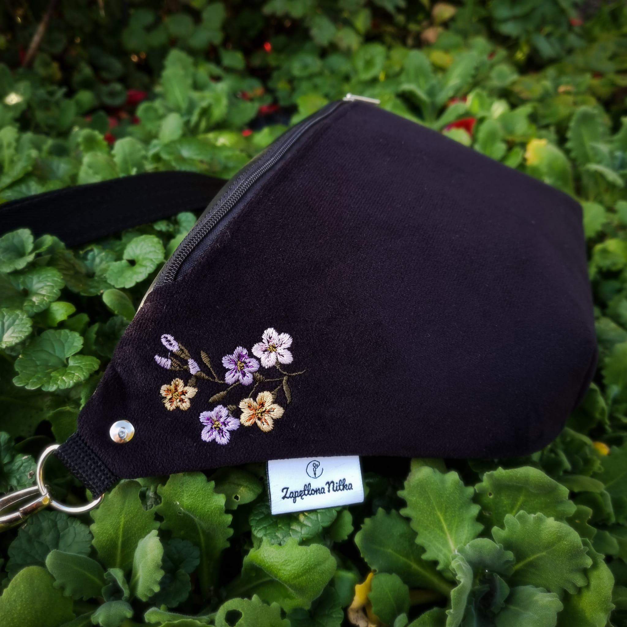 NERKA XXL DELIKATNE KWIATUSZKI 0